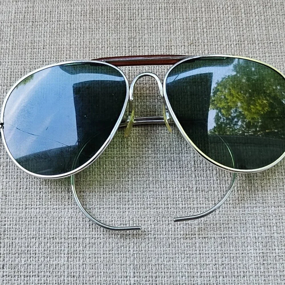 Men Vintage Sunglasses Green Lenses Silver Tone Frame Eye Wear Shades Read desc